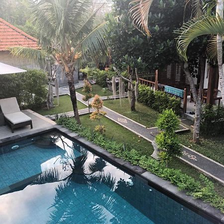 누사 렘봉안 Isola D'Oro Lembongan B&B 외부 사진