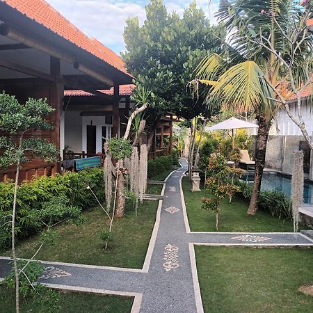 누사 렘봉안 Isola D'Oro Lembongan B&B 객실 사진